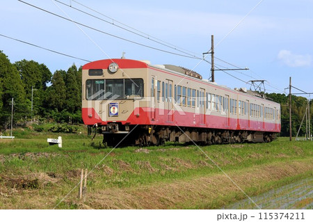 【近江鉄道】820系〜赤電〜（本線：日野〜朝日野） 115374211