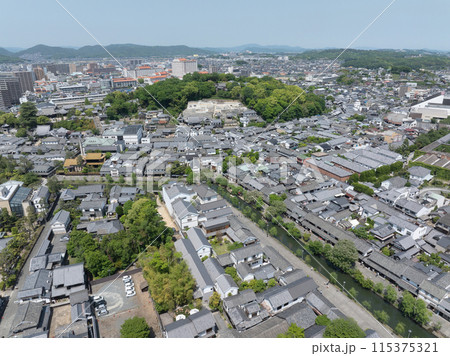 【空撮】倉敷市街地と美観地区_24 115375321