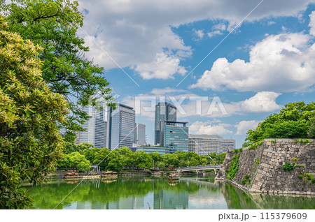 大阪城内から眺めるOBP方面の景観 大阪城内から眺めるOBP方面の景観 115379609
