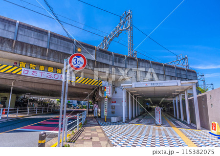 日本の東京都市景観　東急電鉄 多摩川駅(南口）などを望む 115382075