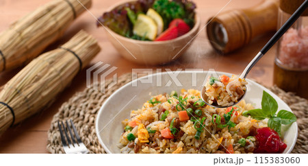 しらすと納豆の炒飯 ( 納豆の香ばしさが楽しめるアレンジ炒飯 ) しらすと納豆の炒飯 ( 納豆の香ばしさが楽しめるアレンジ炒飯 ) 115383060