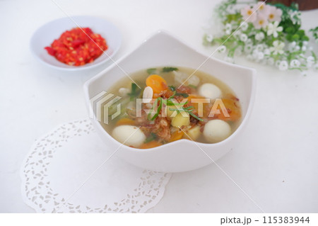 delicious quail egg soup as background delicious quail egg soup as background 115383944