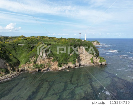 千葉　勝浦　勝浦灯台（ドローン空撮） 115384739