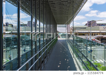 神戸市西区の地下鉄西神中央駅周辺の風景 神戸市西区の地下鉄西神中央駅周辺の風景 115384774
