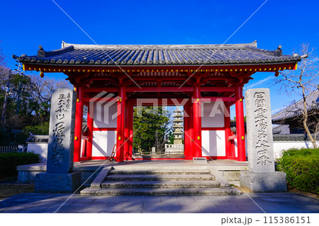 四国霊場第84番札所屋島寺（香川県高松市） 115386151