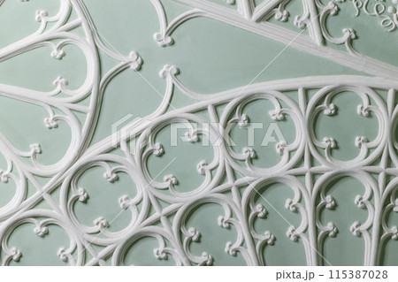 White gypsum bas-relief ceiling design decoration in Gothic style White gypsum bas-relief ceiling design decoration in Gothic style 115387028