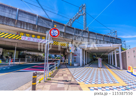 日本の東京都市景観　東急電鉄 多摩川駅(南口）などを望む 115387550