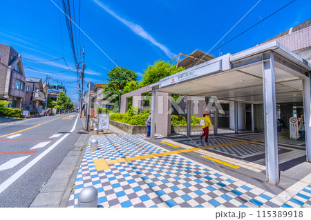 日本の東京都市景観　東急電鉄 多摩川駅(西口）などを望む 115389918