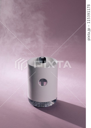 Spraying from the humidifier spray port 115391178