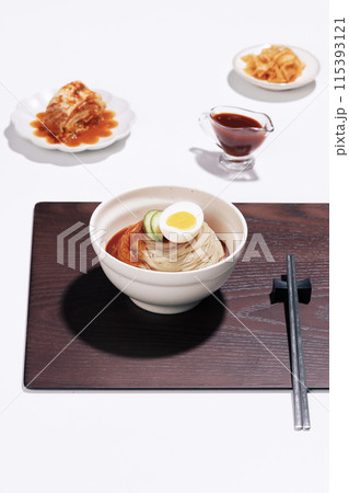 Bibim naengmyeon that's cool in summer Bibim naengmyeon that's cool in summer 115393121