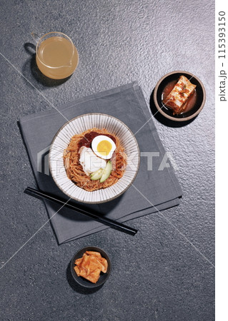 Bibim naengmyeon that's cool in summer Bibim naengmyeon that's cool in summer 115393150