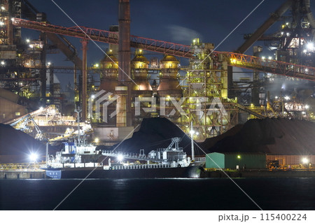 夜のコンビナート 115400224