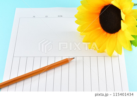 絵日記とヒマワリで夏休みの宿題のイメージ 絵日記とヒマワリで夏休みの宿題のイメージ 115401434