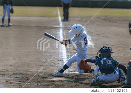 少年野球試合風景 115402161