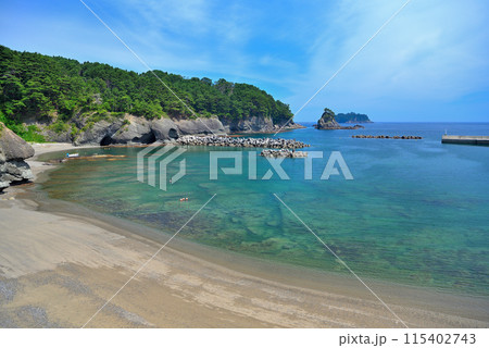 東北・浄土ヶ浜エリア・賑わう浄土ヶ浜とは対照的な蛸の浜、地元に愛される美しい浜・岩手県宮古市(4) 東北・浄土ヶ浜エリア・賑わう浄土ヶ浜とは対照的な蛸の浜、地元に愛される美しい浜・岩手県宮古市(4) 115402743