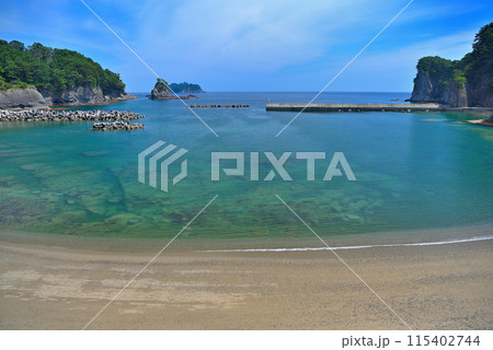 東北・浄土ヶ浜エリア・賑わう浄土ヶ浜とは対照的な蛸の浜、地元に愛される美しい浜・岩手県宮古市(5) 東北・浄土ヶ浜エリア・賑わう浄土ヶ浜とは対照的な蛸の浜、地元に愛される美しい浜・岩手県宮古市(5) 115402744