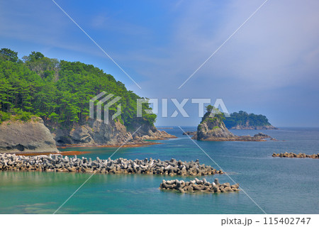 東北・浄土ヶ浜エリア・奇岩に囲まれた蛸の浜、地元に愛される美しい風景・岩手県宮古市(2) 東北・浄土ヶ浜エリア・奇岩に囲まれた蛸の浜、地元に愛される美しい風景・岩手県宮古市(2) 115402747