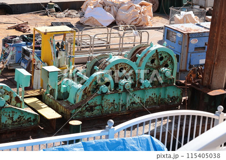 浚渫作業用の巻き上げウインチ 115405038
