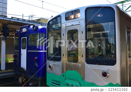 えちごトキめき鉄道妙高はねうまラインの上越妙高駅から直江津駅までの車窓風景(2022年夏) 115411102