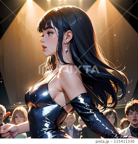ステージでポーズをとる女性モデル ステージでポーズをとる女性モデル 115411330
