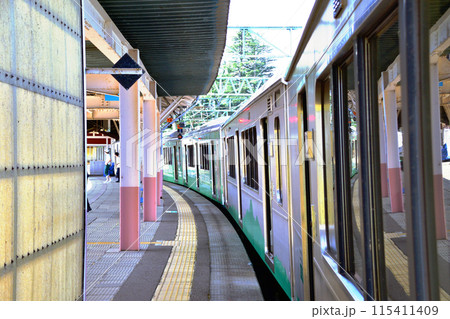 えちごトキめき鉄道妙高はねうまラインの妙高高原駅から上越妙高駅までの車窓風景(2022年夏) えちごトキめき鉄道妙高はねうまラインの妙高高原駅から上越妙高駅までの車窓風景(2022年夏) 115411409