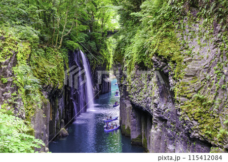 断崖絶壁の真名井の滝3 断崖絶壁の真名井の滝3 115412084