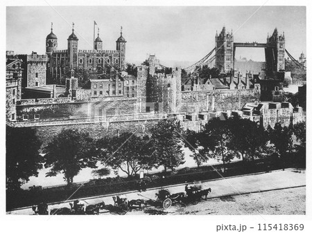 昔のイギリス　ロンドン塔 115418369