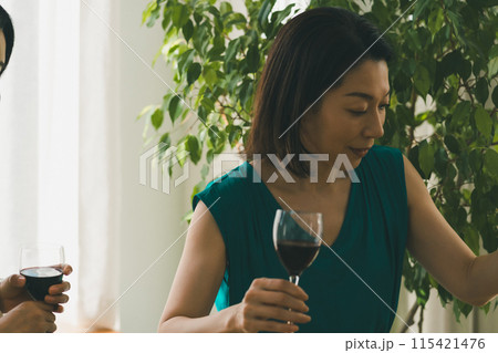 a forty-something woman 115421476