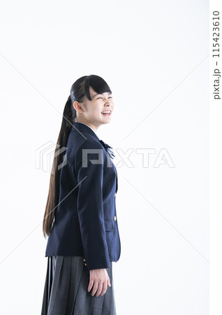 女子中学生のポートレート 115423610