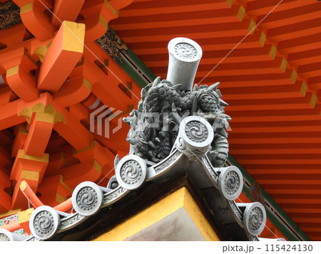 清水寺 三重塔の龍瓦 清水寺 三重塔の龍瓦 115424130