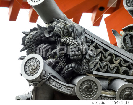 清水寺 三重塔の龍瓦 清水寺 三重塔の龍瓦 115424138