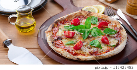 ピザ マルゲリータ ブォーノ イタリア語で『美味しい』を意味するBouno（ブォーノ）pizza 115425482