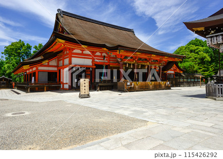 八坂神社　本殿（国宝） 115426292