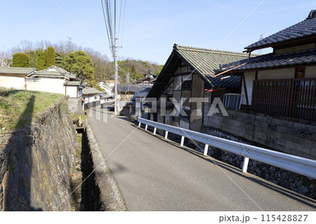 中山道 茂田井宿の町並み 中山道 茂田井宿の町並み 115428827