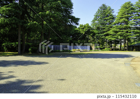 復元された金沢城 115432110