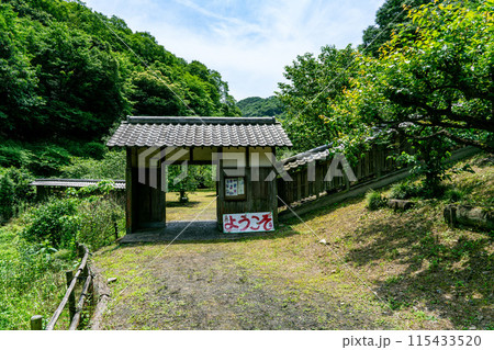 平家谷つばき園の入口　広島県福山市 115433520