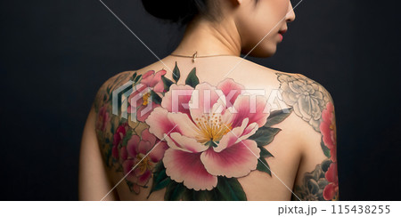 女刺青 