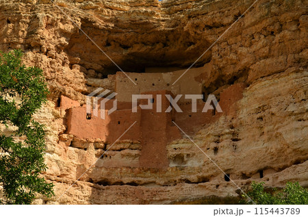 Montezuma's Castle Indian Ruins Cliff Dwelling, Arizona 115443789