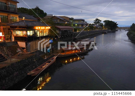 京都宇治川 夜景 京都宇治川 夜景 115445666