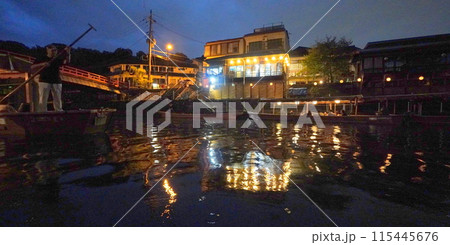 京都宇治川　夜景 115445676