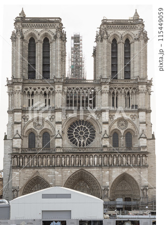 amous Notre Dame de Paris cathedral closed for repairing. 115449059