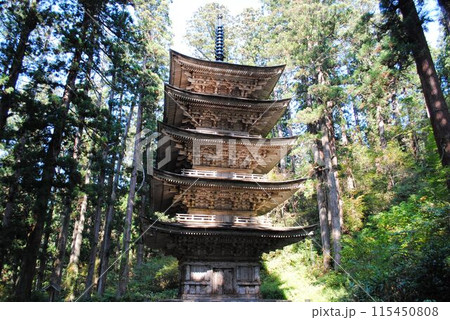 羽黒山五重塔 国宝指定 115450808