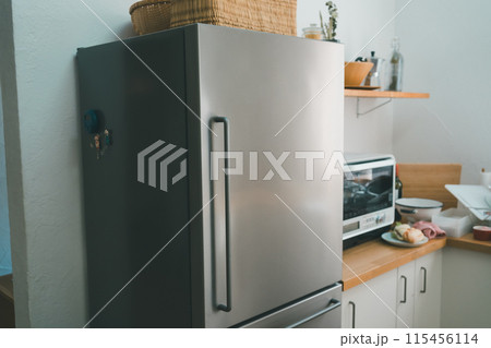 家庭用冷蔵庫 115456114