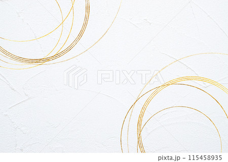 金色の曲線、背景は動きのある白塗りの壁面（アブストラクト） 115458935
