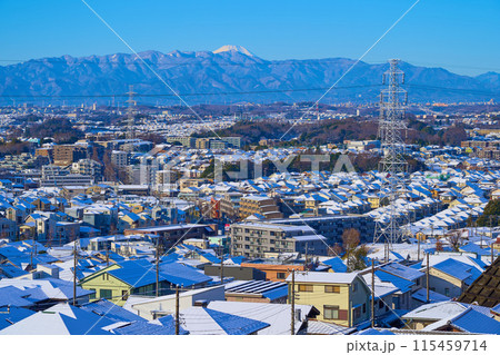 都市部(神奈川県川崎市麻生区)の降雪後の風景(上麻生,王禅寺,丹沢山系,富士山など) 115459714