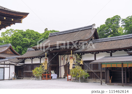 初夏の京都　下鴨神社　中門 115462614