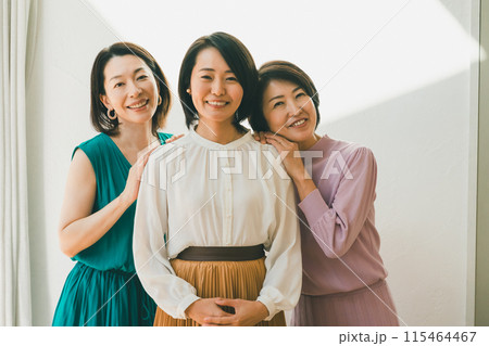 a forty-something woman 115464467