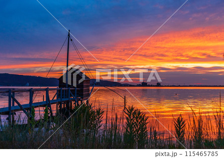 夕暮れの東郷湖 夕暮れの東郷湖 115465785