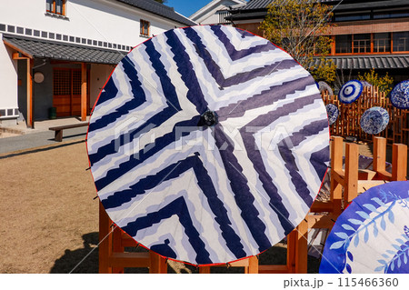 春のイベント倉敷春宵あかり デニムカラーの和傘（岡山県倉敷市） 115466360