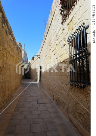 マルタ島イムディーナ、狭い路地 マルタ島イムディーナ、狭い路地 115468215